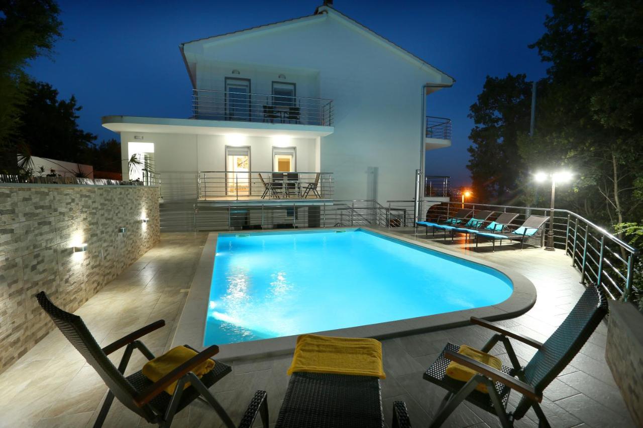 Villa Dragi With Pool, Sauna, & Whirlpool โอปาติยา ภายนอก รูปภาพ