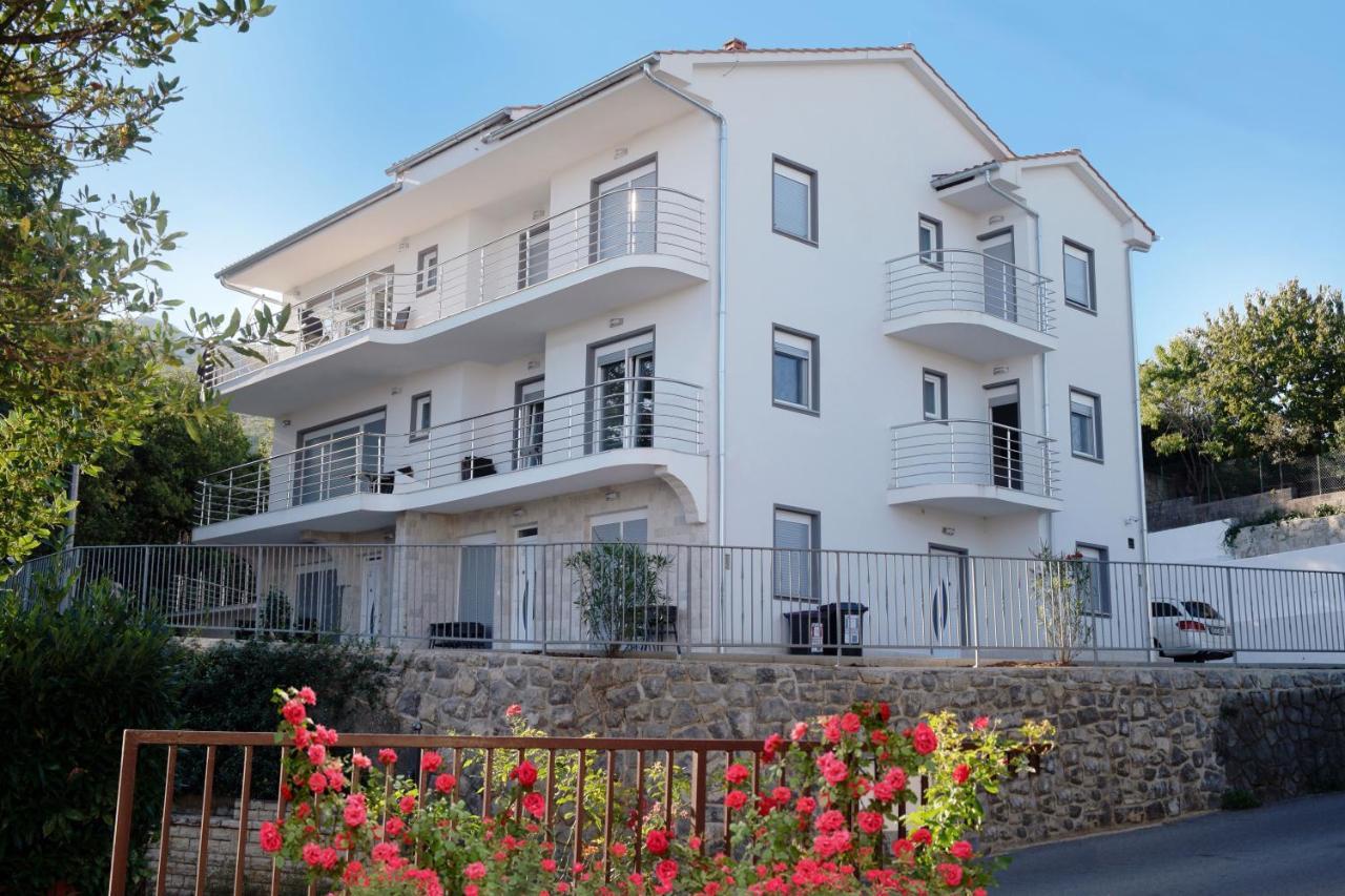 Villa Dragi With Pool, Sauna, & Whirlpool โอปาติยา ภายนอก รูปภาพ