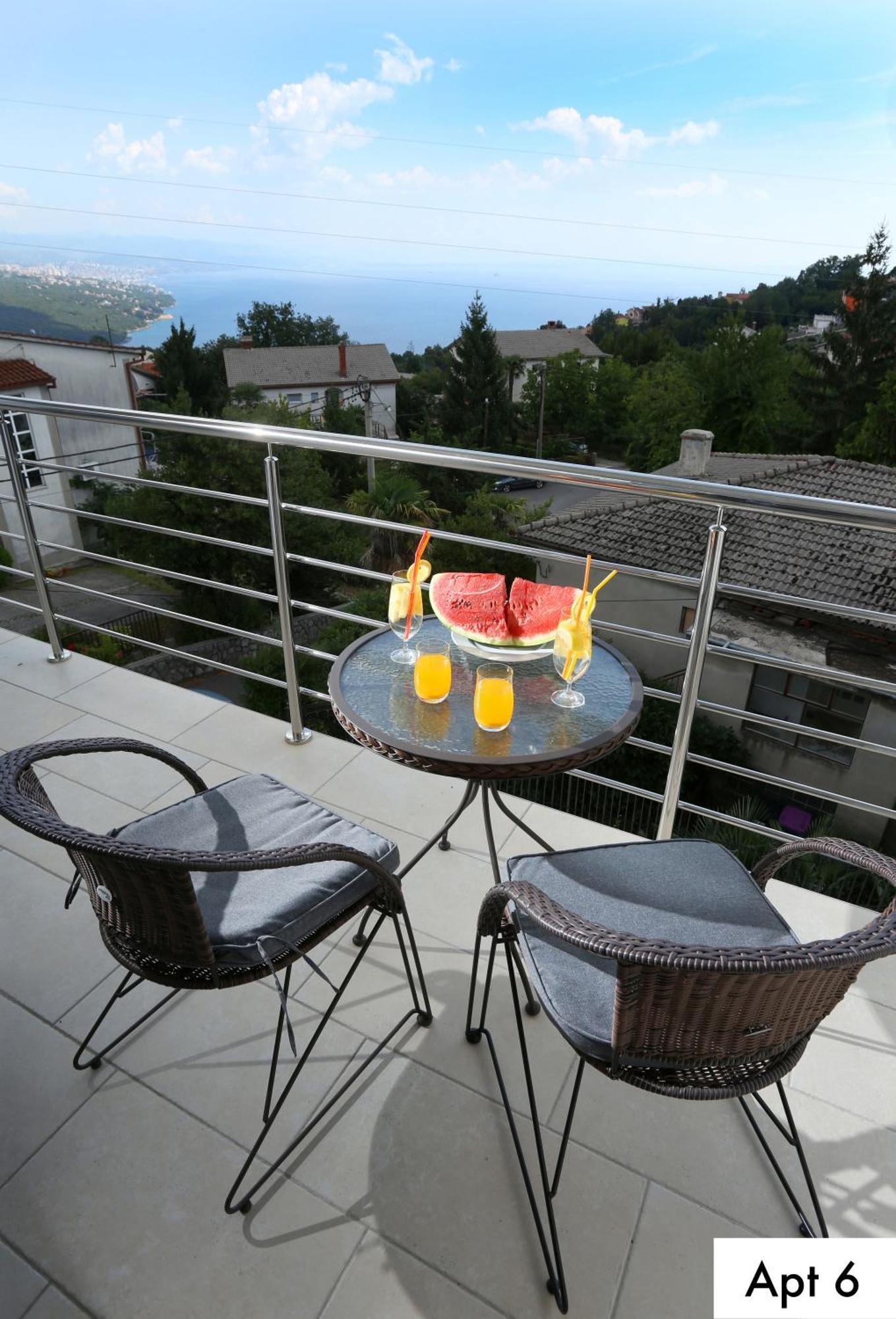 Villa Dragi With Pool, Sauna, & Whirlpool โอปาติยา ห้อง รูปภาพ