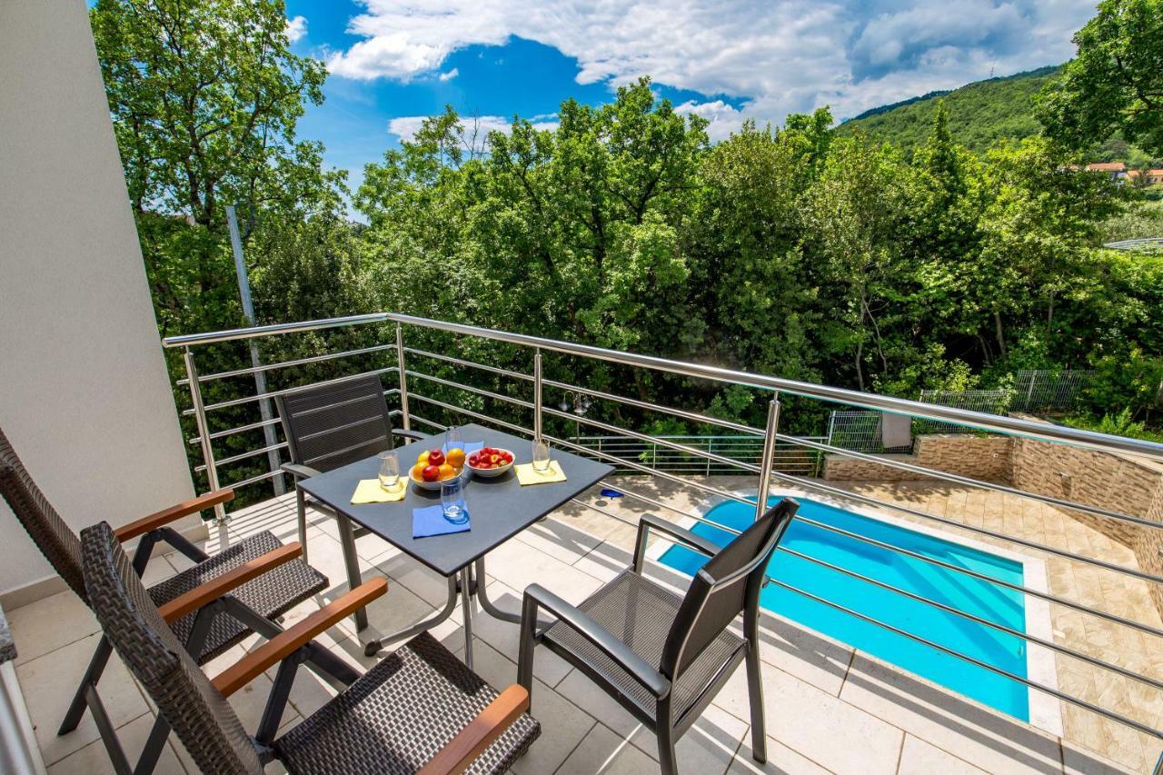 Villa Dragi With Pool, Sauna, & Whirlpool โอปาติยา ห้อง รูปภาพ