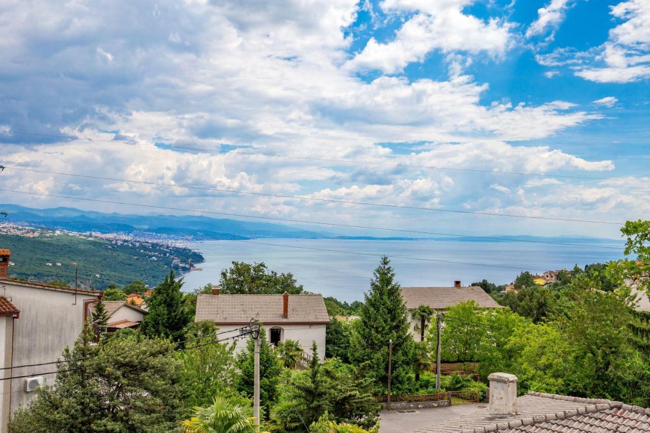 Villa Dragi With Pool, Sauna, & Whirlpool โอปาติยา ห้อง รูปภาพ